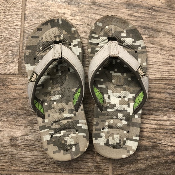 cobian draino flip flops